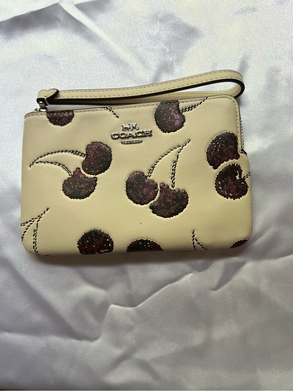 COACH Corner Zip Wristlet With Cherry Print NWT